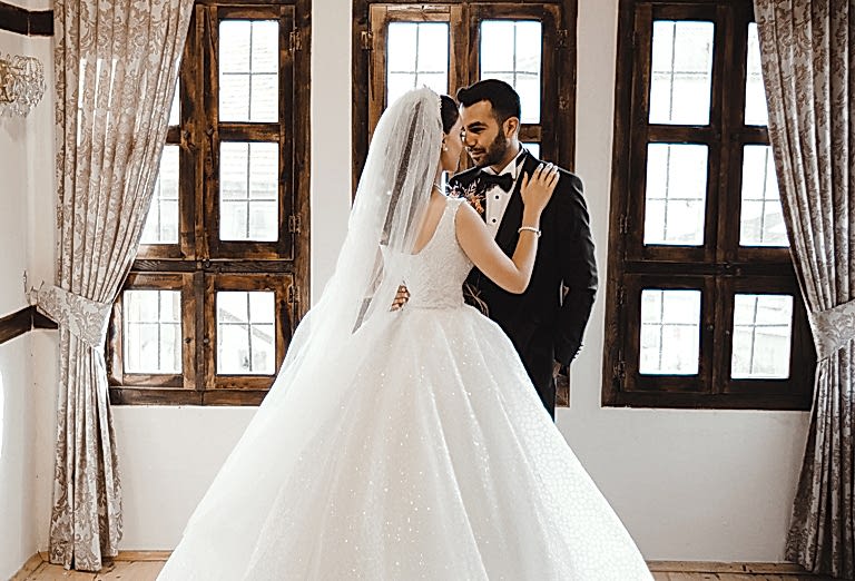 Altınyayla | Şarkışla | Fotoğrafçı | Düğün | Dış Çekim | Stüdyo | Kamera | Dron | Kına | Nişan | Nikah | Klip | Hikaye | Kuaför | Gelinlik | Plato | Fiyat | Uygun | Sonbahar | Konsept | 2023 | Gelin | Damat | Albüm | Profesyonel