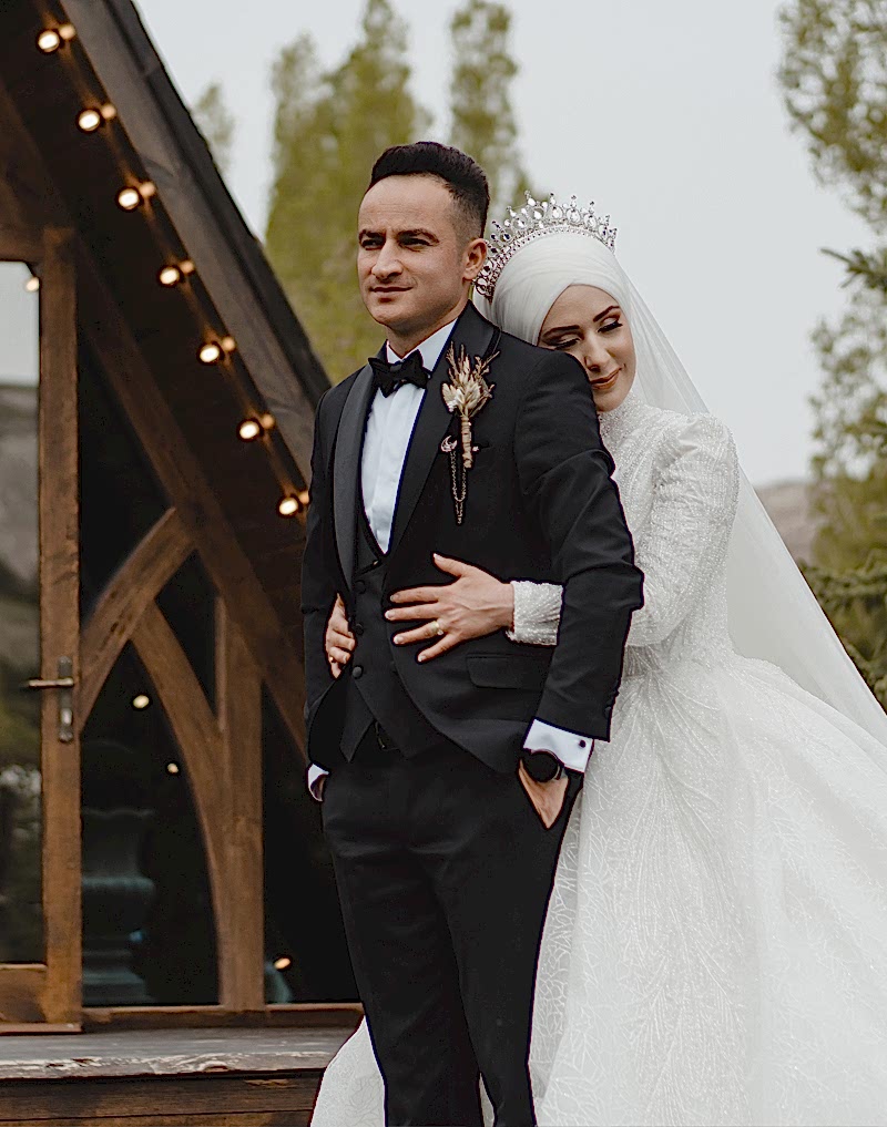 Sivas | Fotoğrafçı | Düğün | Dış Çekim | Stüdyo | Kamera | Dron | Kına | Nişan | Nikah | Klip | Hikaye | Kuaför | Gelinlik | Plato | Fiyat | Uygun | Sonbahar | Konsept | 2023 | Bungalov | Medrese | Gelin | Damat | Albüm