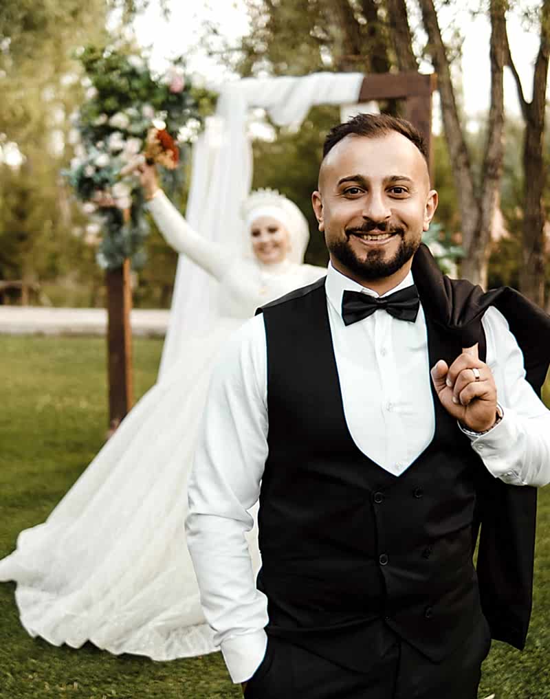 Sivas | Fotoğrafçı | Düğün | Dış Çekim | Stüdyo | Kamera | Dron | Kına | Nişan | Nikah | Klip | Hikaye | Kuaför | Gelinlik | Plato | Fiyat | Uygun | Sonbahar | Konsept | 2023 | Bungalov | Medrese | Gelin | Damat | Albüm